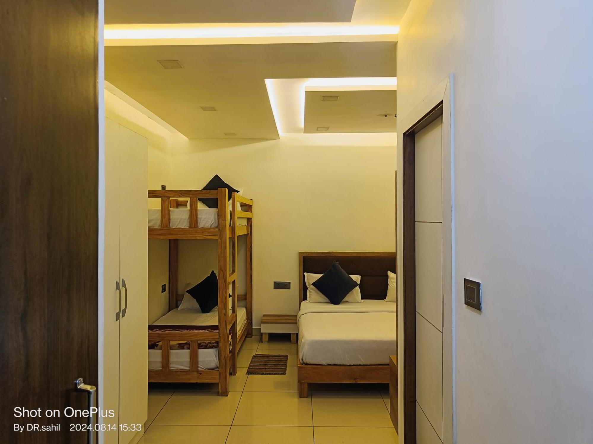 G Vibes Guest House อัครา ภายนอก รูปภาพ